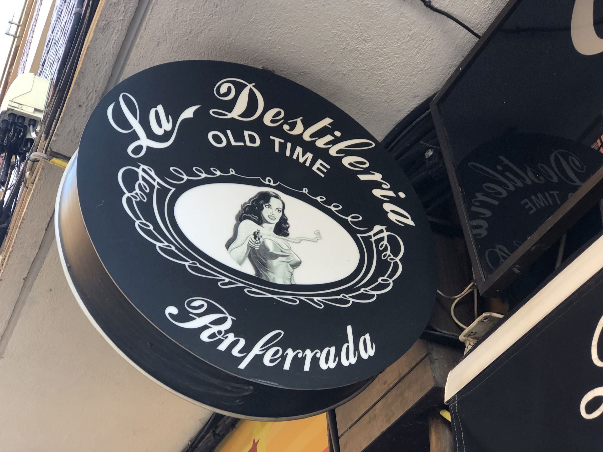 Bar La Destilería de Ponferrada.