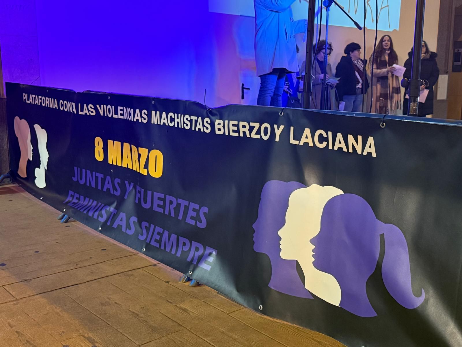 Acto en Ponferrada de la Plataforma contra las Violencias Machistas del Bierzo y Laciana.