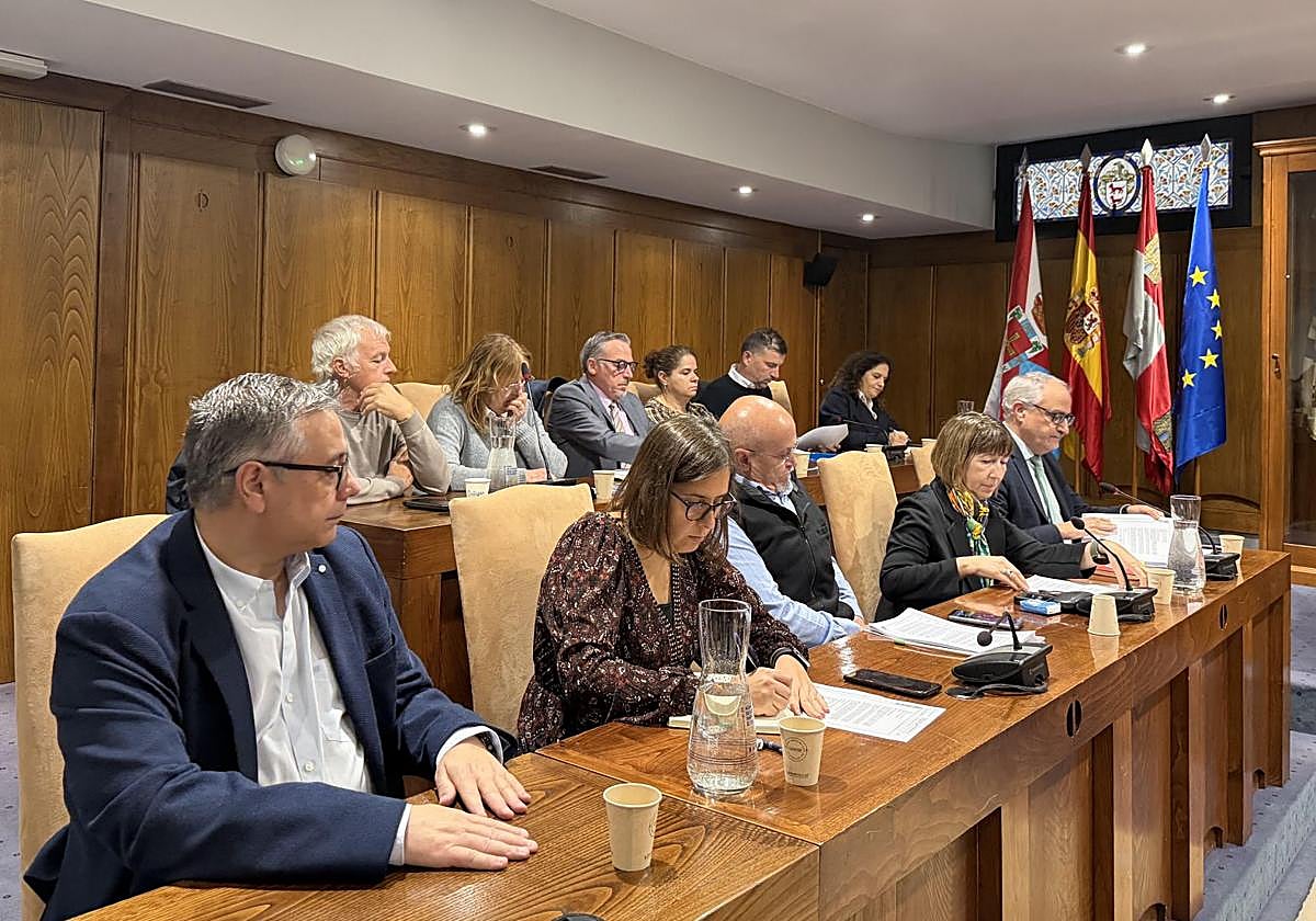 Los concejales del Grupo Municipal Socialista de Ponferrad, en un pleno.