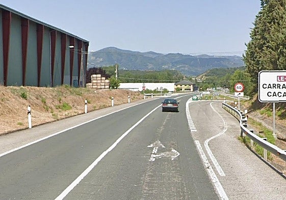 La N-VI a su paso por el término municipal de Carracedelo.