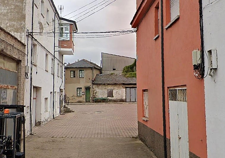 Subastan una casa de dos plantas por 28.000 euros en un pueblo de León