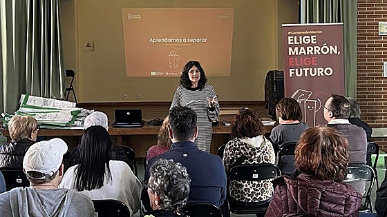Ponferrada avanza en la implantación del contenedor de biorresiduos con más de 200 empresas implicadas