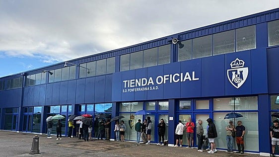 Entradas agotadas en media hora para la segunda batalla de la Ponferradina ante el Atlético Madrileño