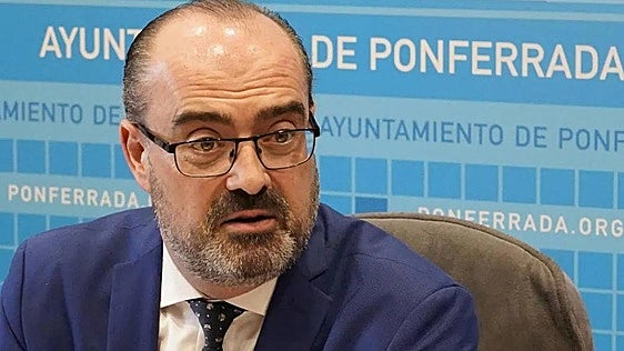 Morala desvela que no se puede inscribir el solar de Obispo Osmundo para cederlo a la Junta para el nuevo centro de salud