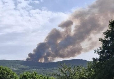 Sube a nivel 1 de peligrosidad el incendio de Arganza que se había dado ya por controlado