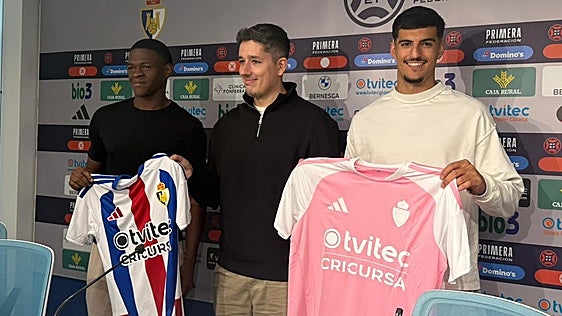 Sabroso y Ntji, ilusión y hambre para hacerse un sitio en la Deportiva