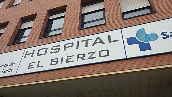 La Plataforma en Defensa de la Sanidad del Bierzo muestra «prudencia» ante la licitación de la Radioterapia para el hospital