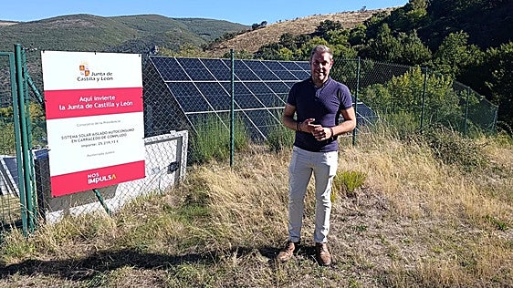 El Ayuntamiento de Ponferrada renueva la instalación fotovoltaica de Carracedo de Compludo