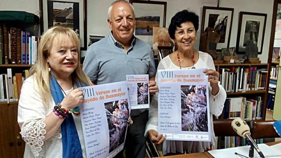 Carmen Busmayor, Alfredo De Arriba y Mar Palacio, en la presentación de la iniciativa.