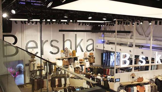 Inditex cierra la tienda de Bershka en la calle Gómez Núñez de Ponferrada