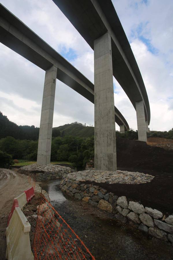 Las obras del tramo Unquera-Pendueles de la autovía