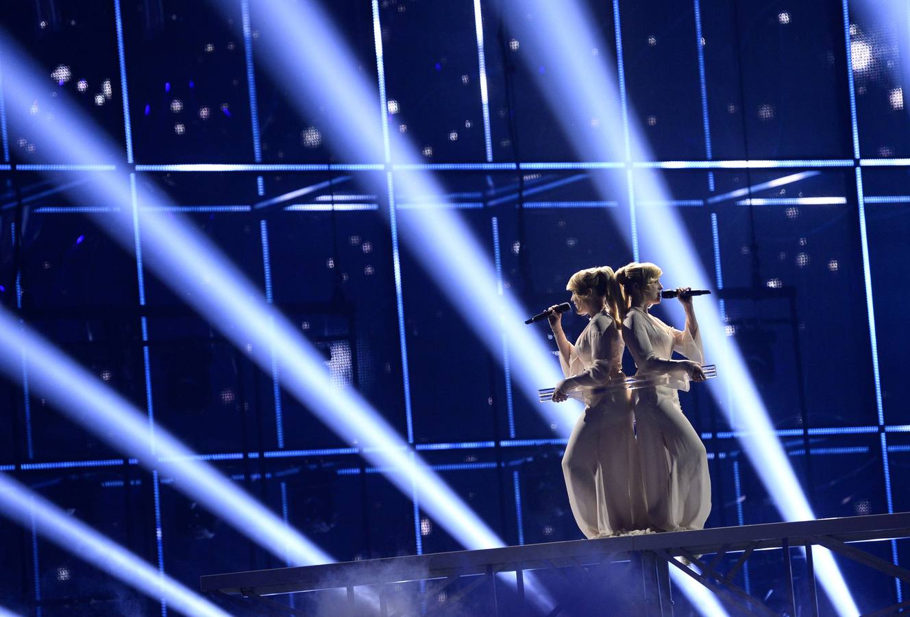 Momento de la actuación de las representantes rusas, que ya ganaron en su día Eurovisión Junior