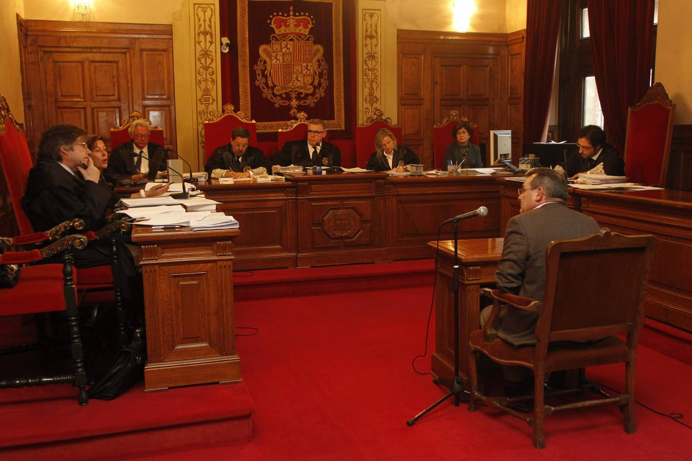 Ángel González, ante el juez por un delito de prevaricación