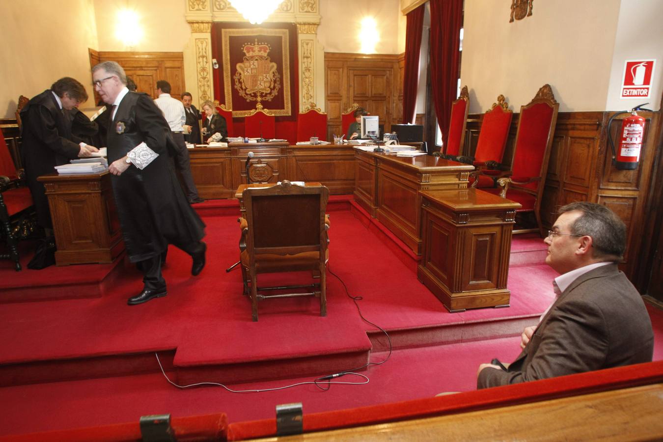 Ángel González, ante el juez por un delito de prevaricación