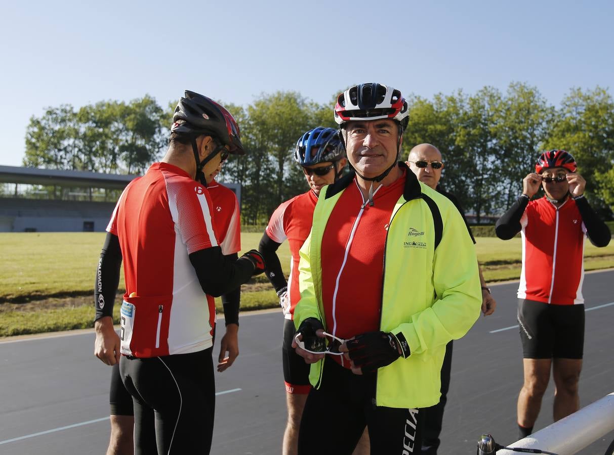 Carlos Sainz se suma al homenaje a Carlos Barredo