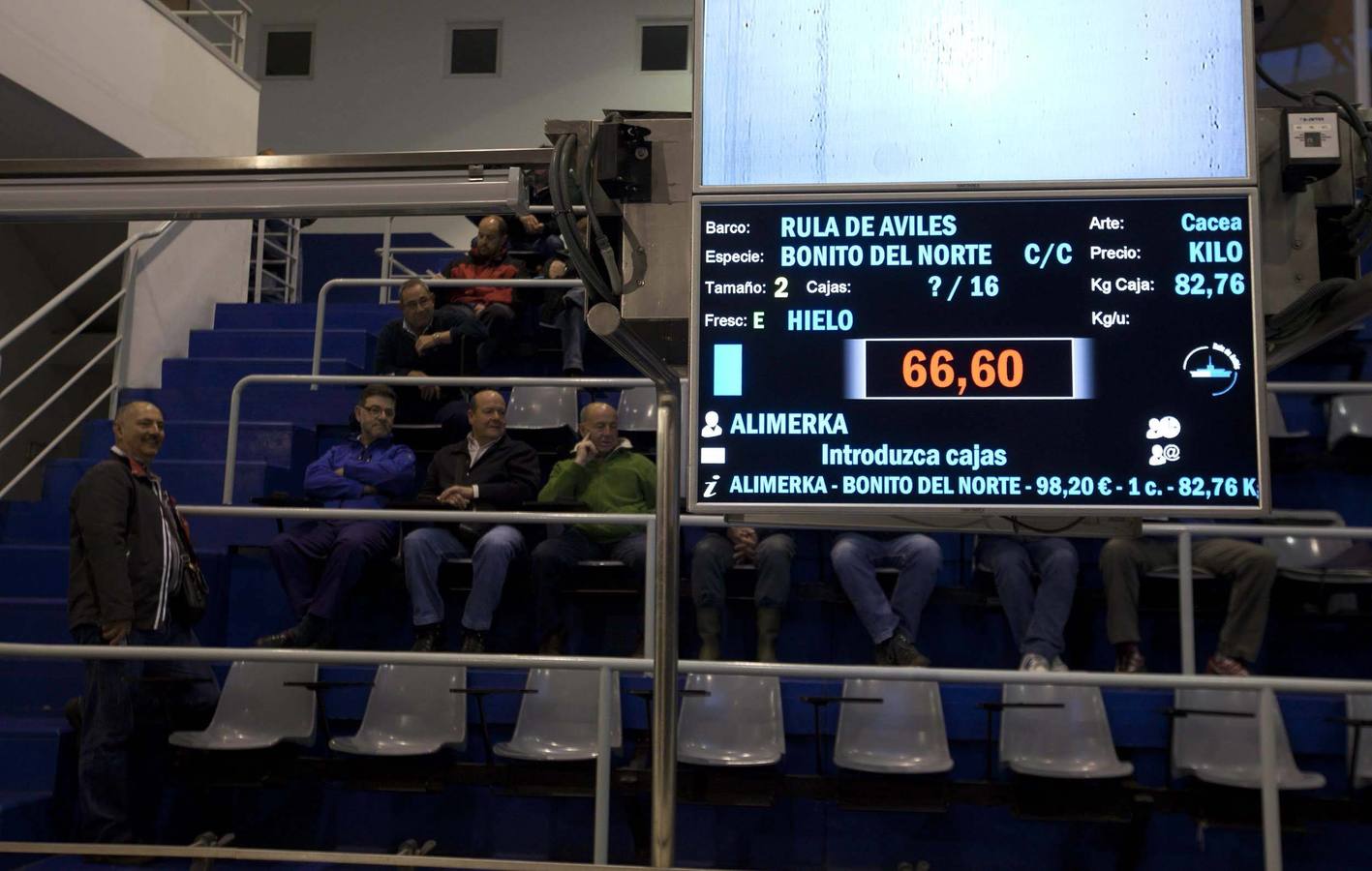 El primer bonito de la temporada alcanza un nuevo récord de 98,2 euros por kilo