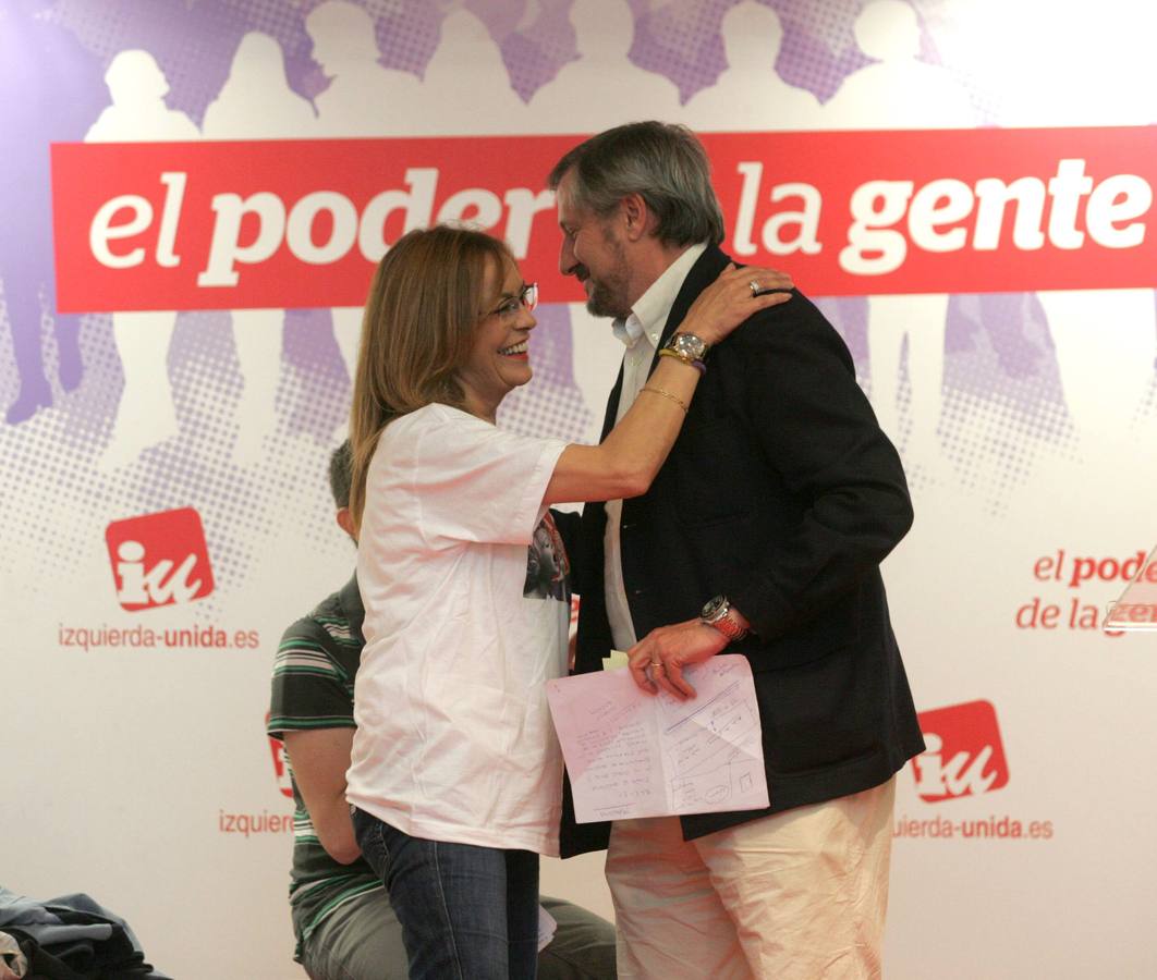 Willy Meyer participa en un acto de campaña de IU en Gijón