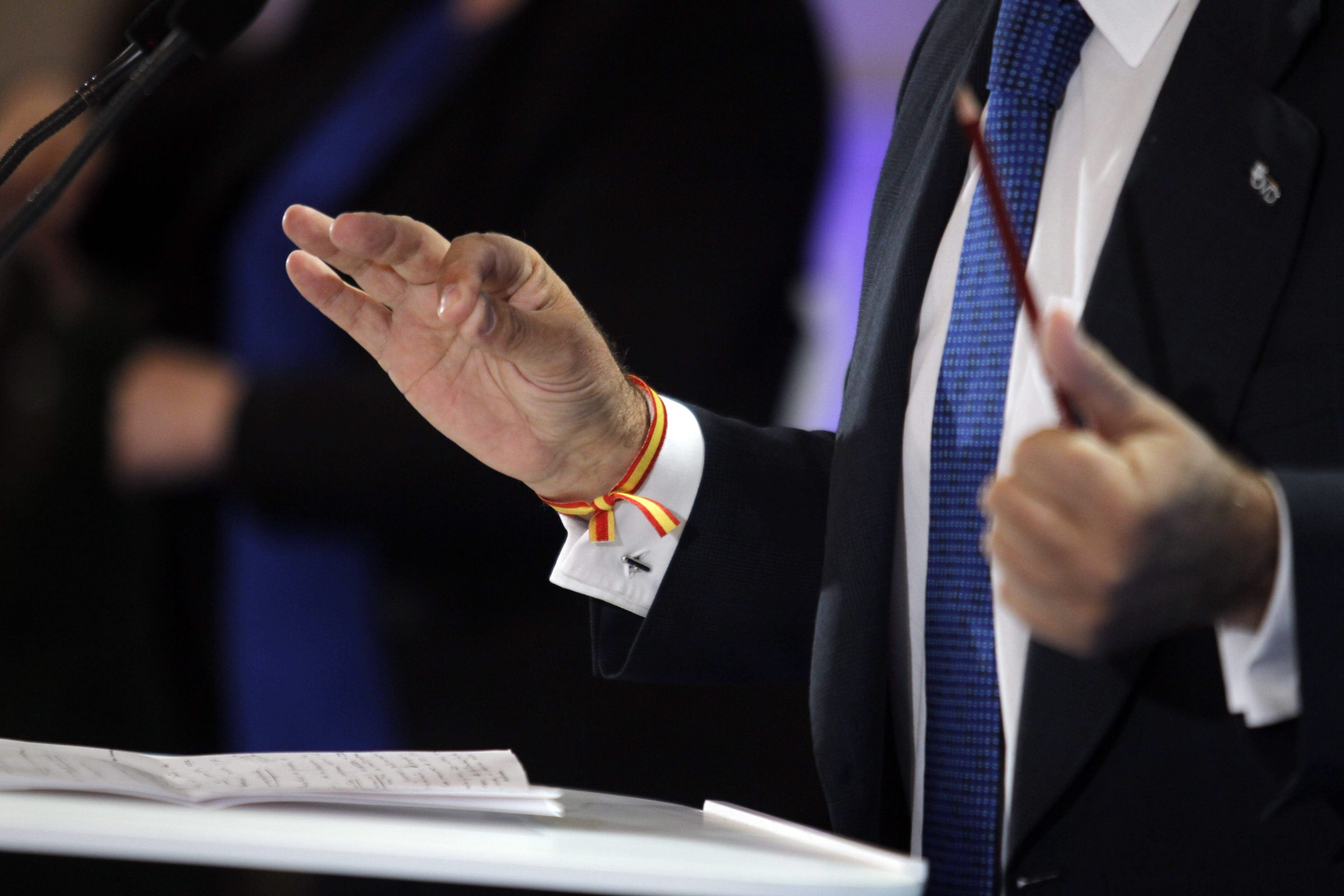 Mitin de Arias Cañete en Oviedo