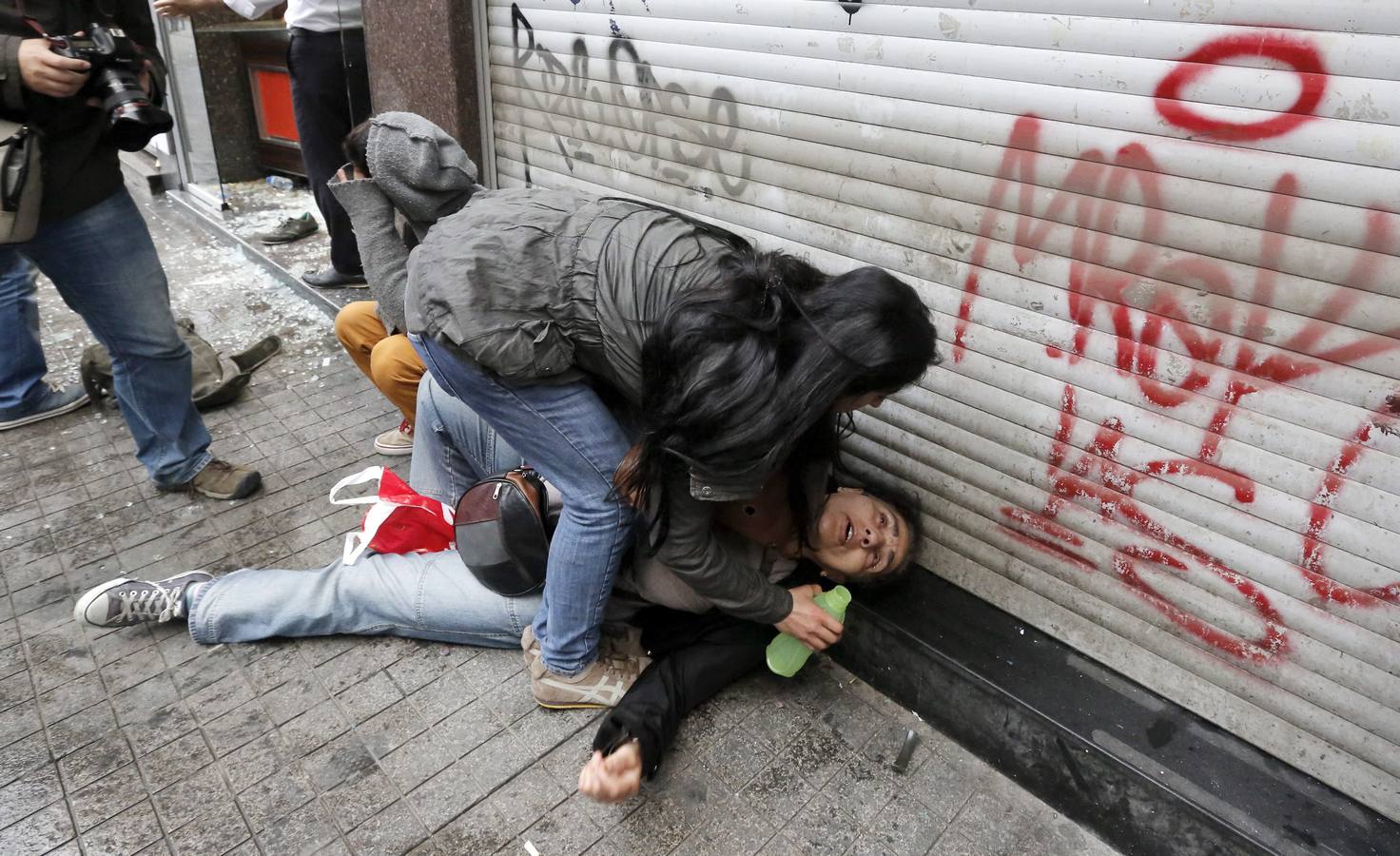 Brutal represión con gas lacrimógeno en Turquía