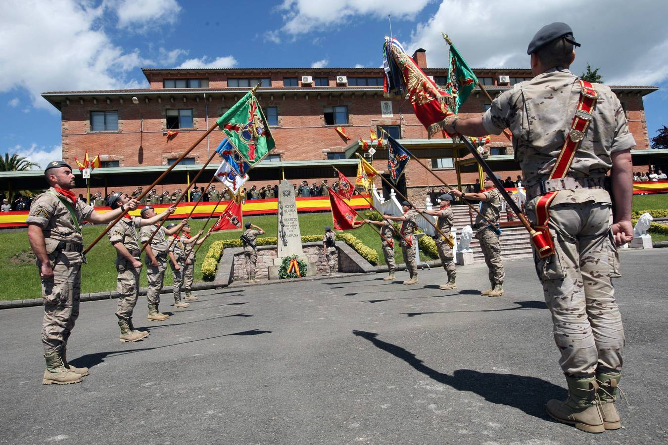 Parada militar en Cabo Noval