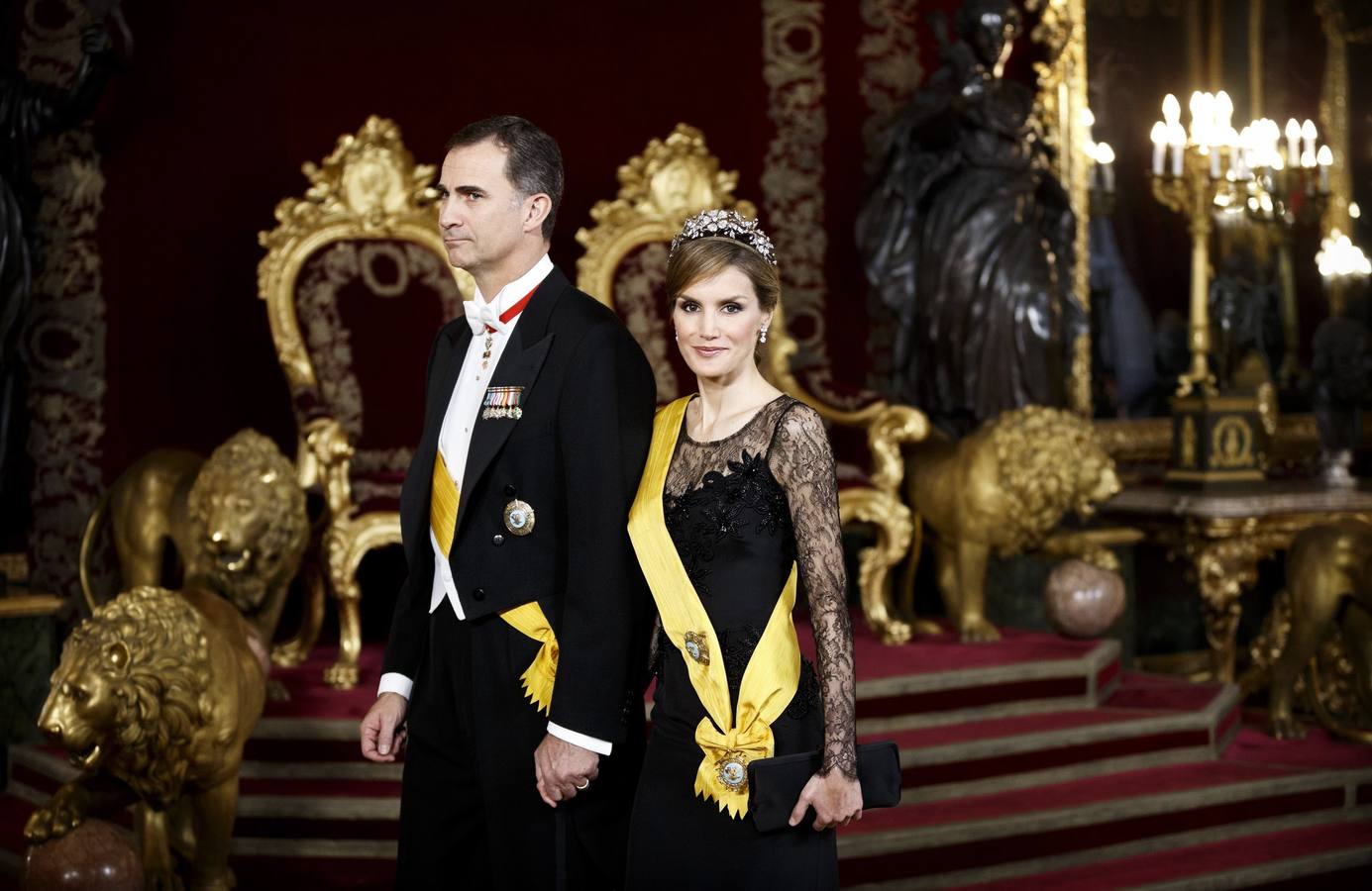 Máxima gala para la última cena con el Rey de anfitrión