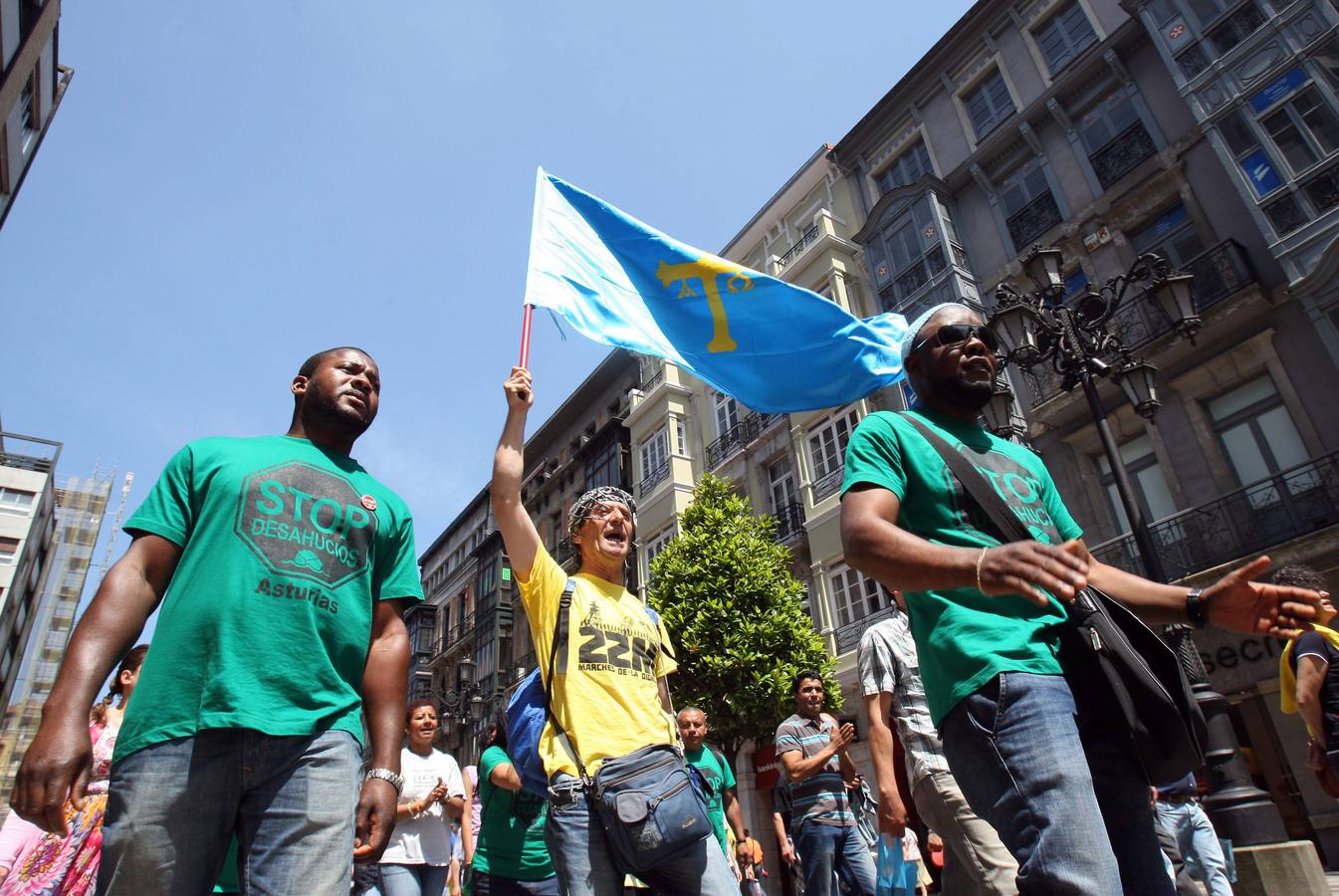 Manifestación por Oviedo contra la crisis y los recortes