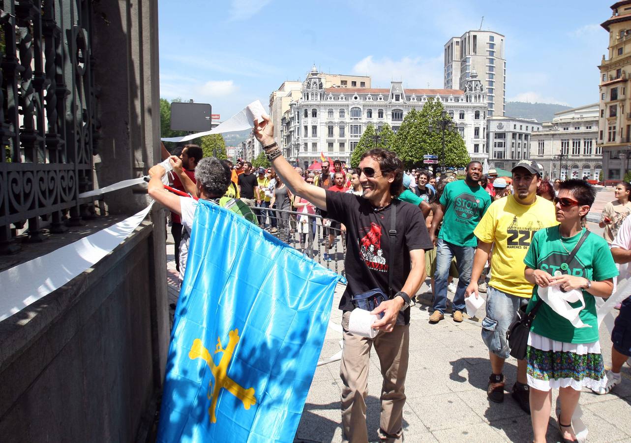 Manifestación por Oviedo contra la crisis y los recortes