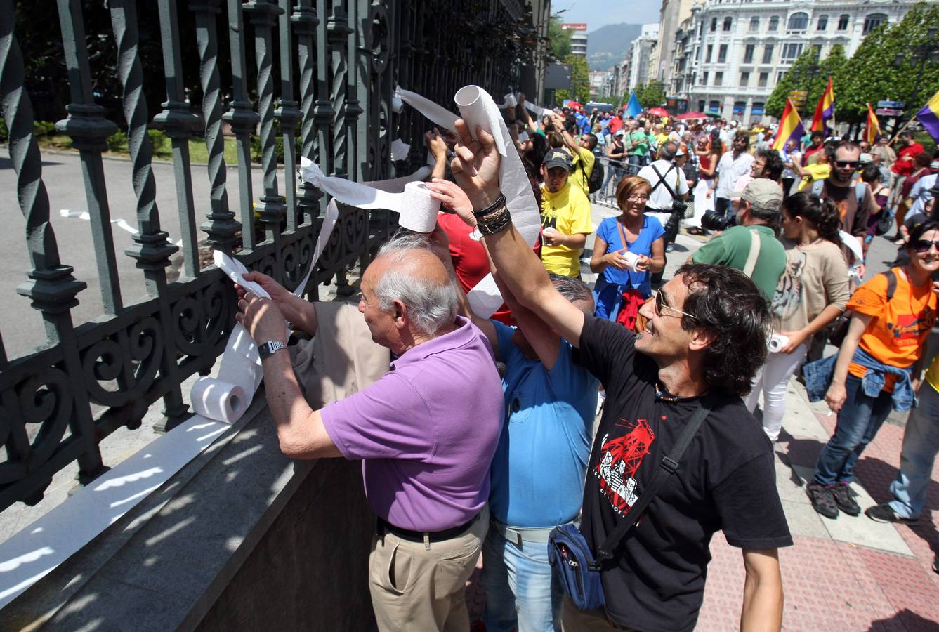 Manifestación por Oviedo contra la crisis y los recortes