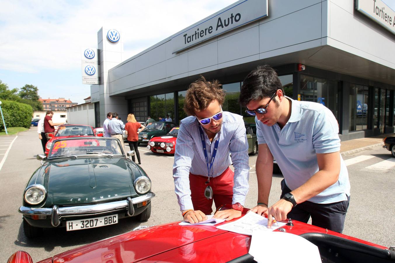 El Club Pre-68 celebra un rally de vehículos clásicos en Oviedo