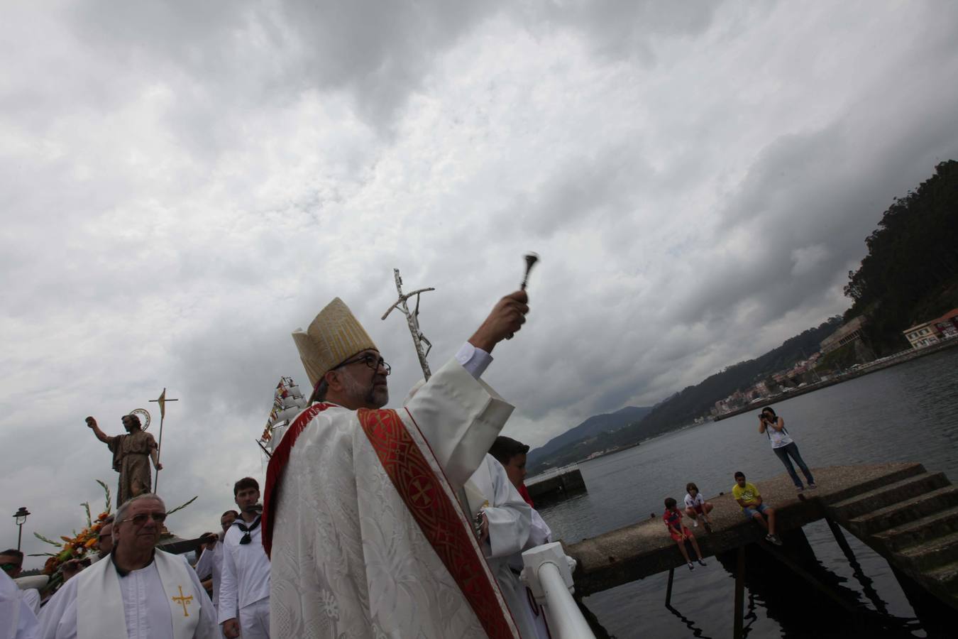 Procesión marinera en San Juan de la Arena