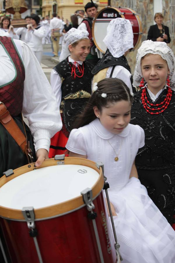 Procesión marinera en San Juan de la Arena