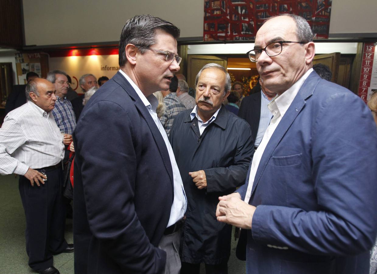 Multitudinaria despedida a Manuel Fernández &#039;Lito&#039;