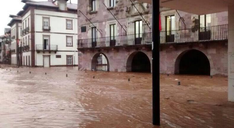 Las impactantes imágenes de las inundaciones en Elizondo