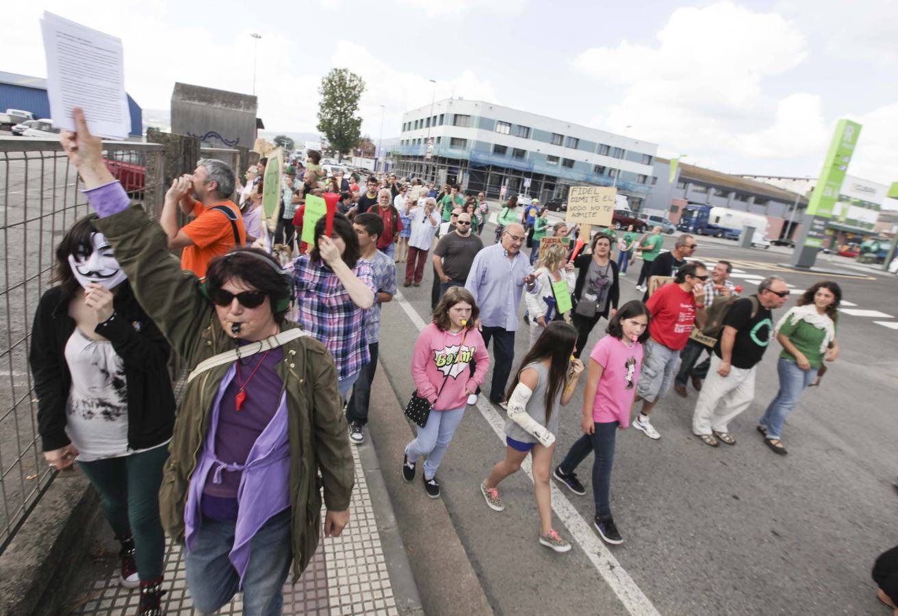 La manifestación de los vecinos de El Nodo, en imágenes