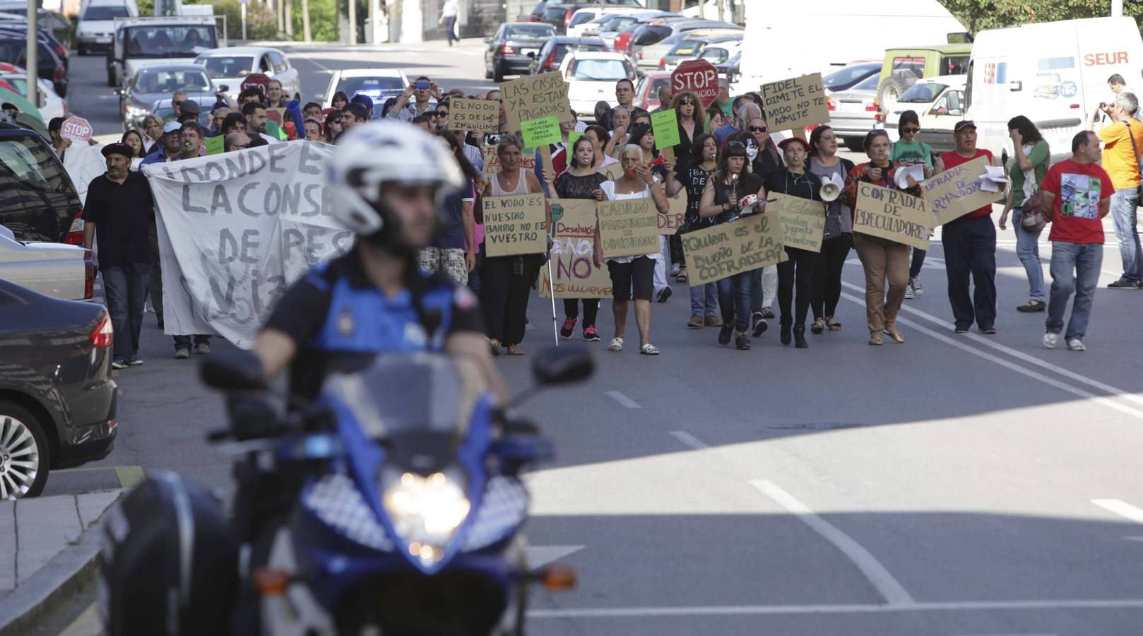 La manifestación de los vecinos de El Nodo, en imágenes