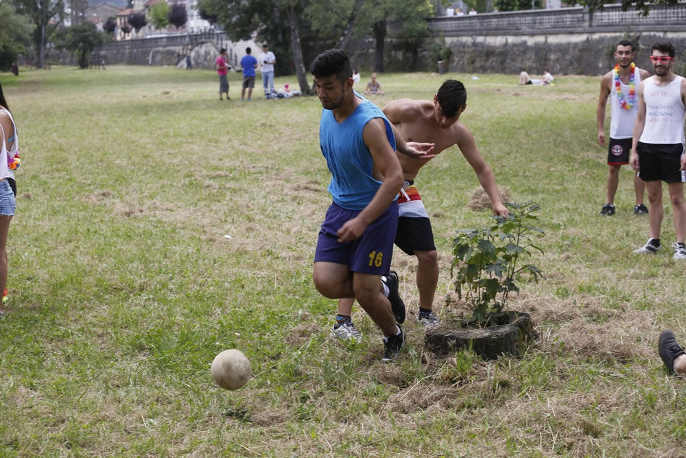 La jira de Sotrondio acaba en el barro