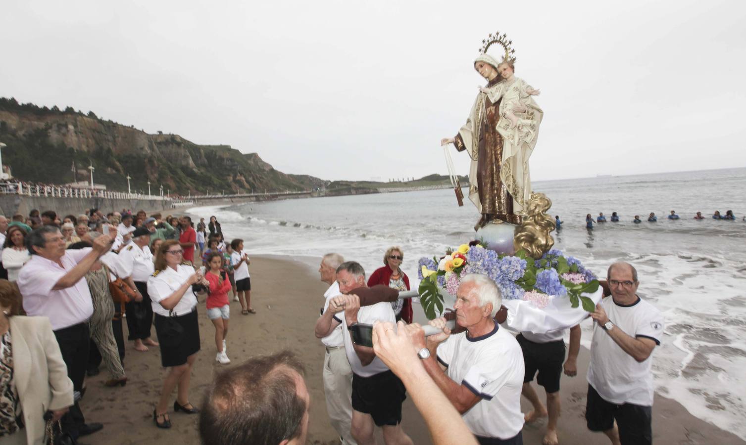 Salinas celebra el Día del Carmen