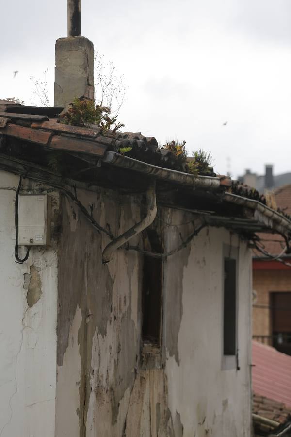 Así se encuentra el barrio de El Puente, en Langreo