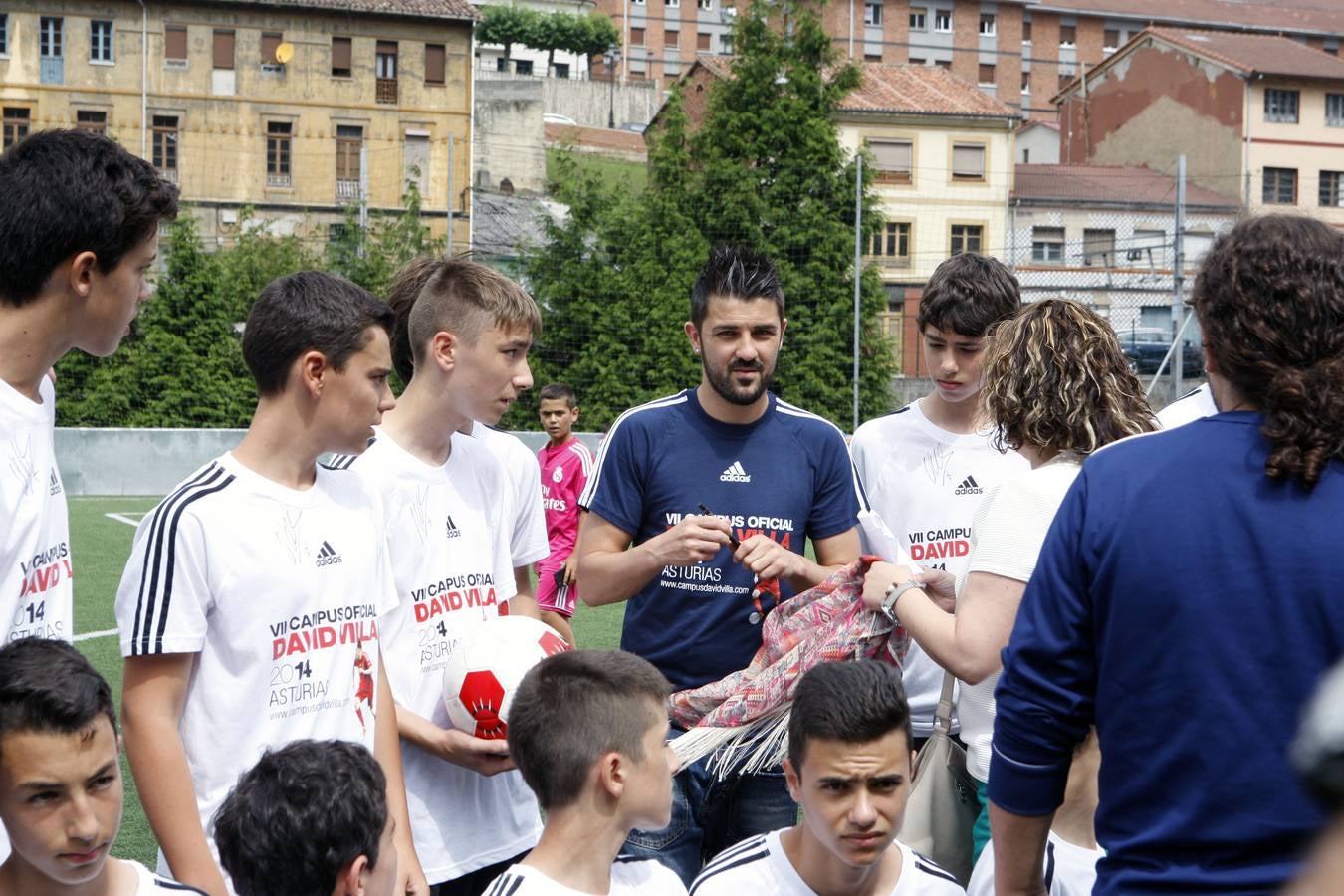 Villa clausura su campus de La Morgal