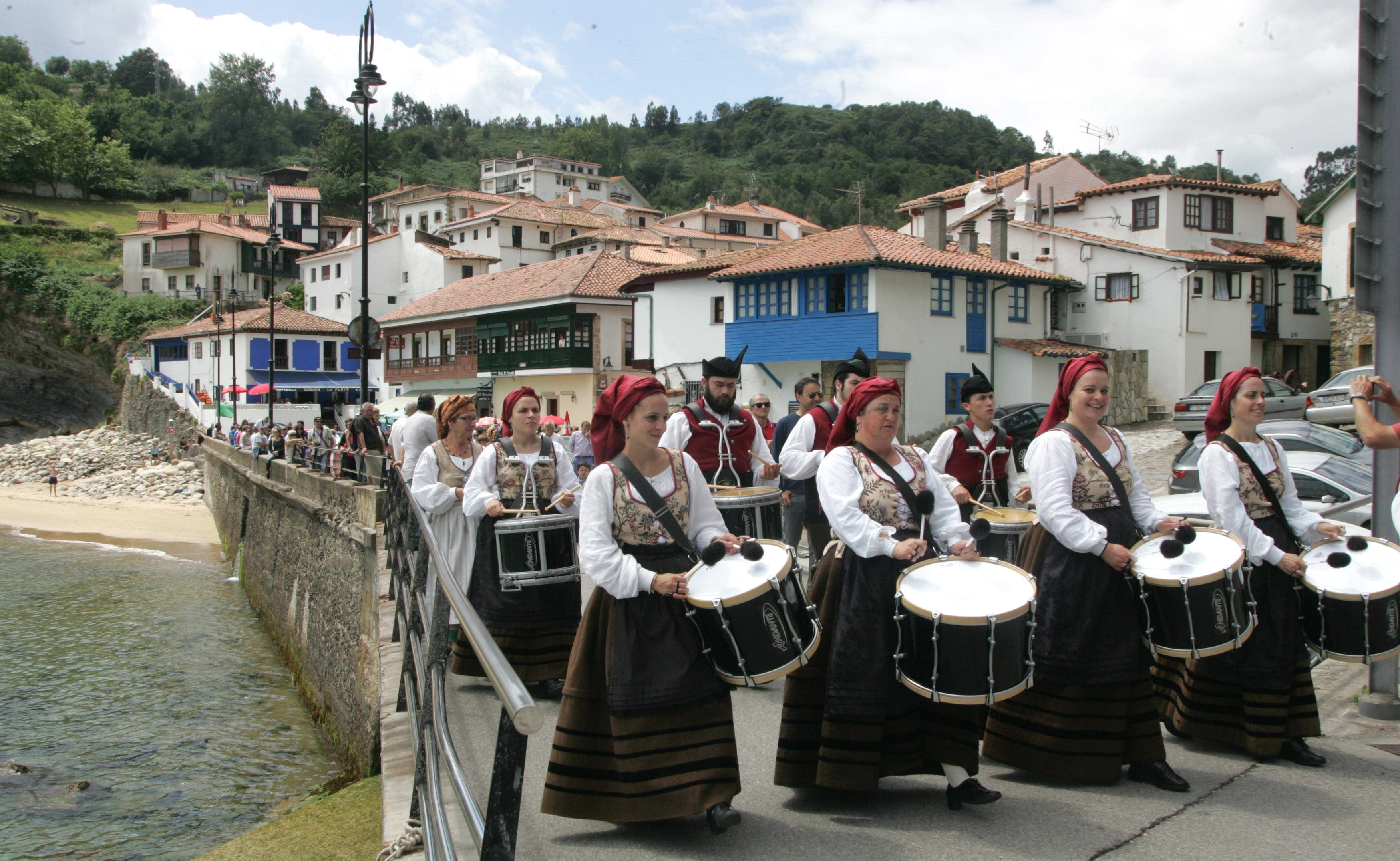 Tazones celebra las fiestas del Carmen