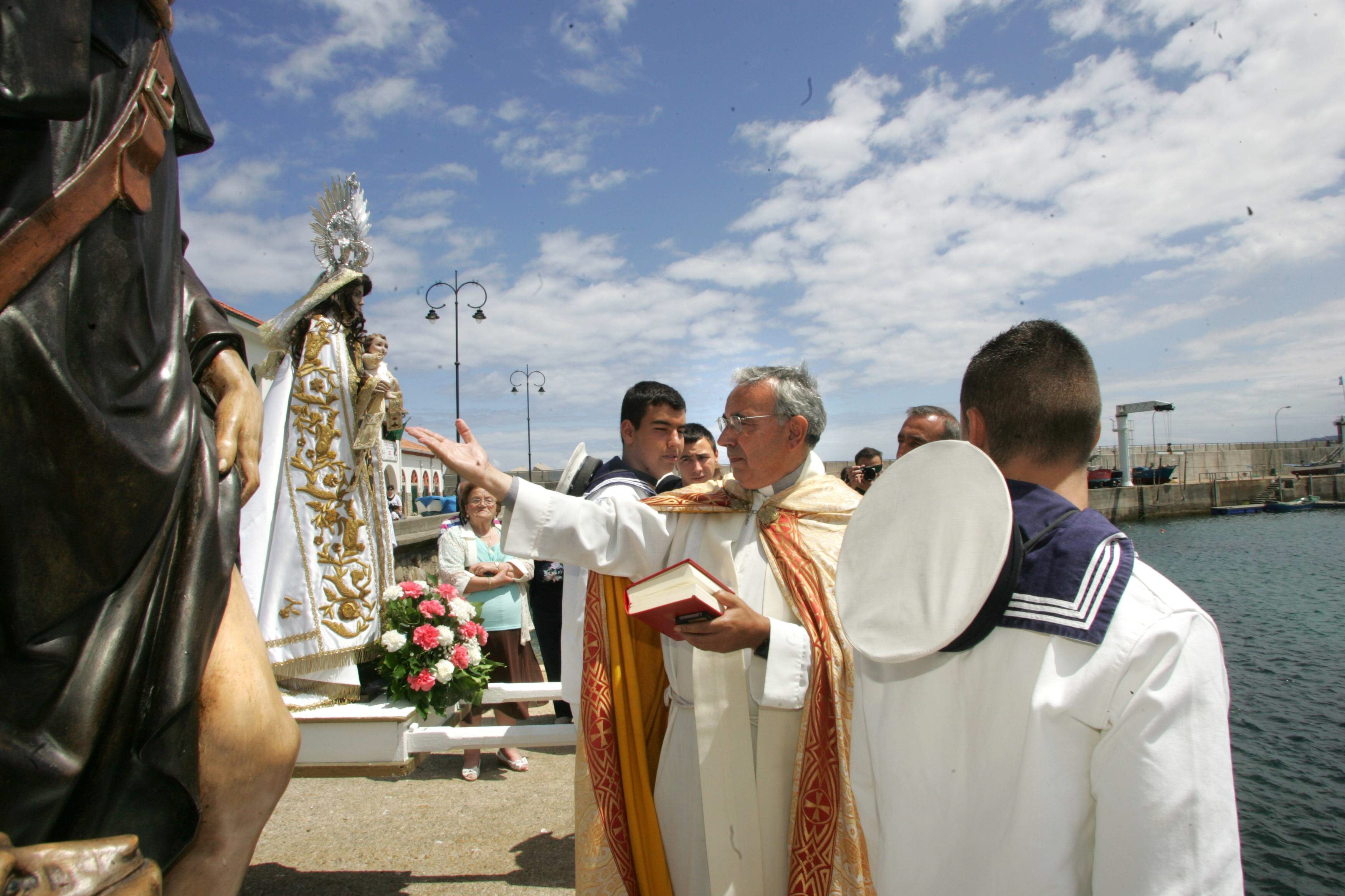 Tazones celebra las fiestas del Carmen