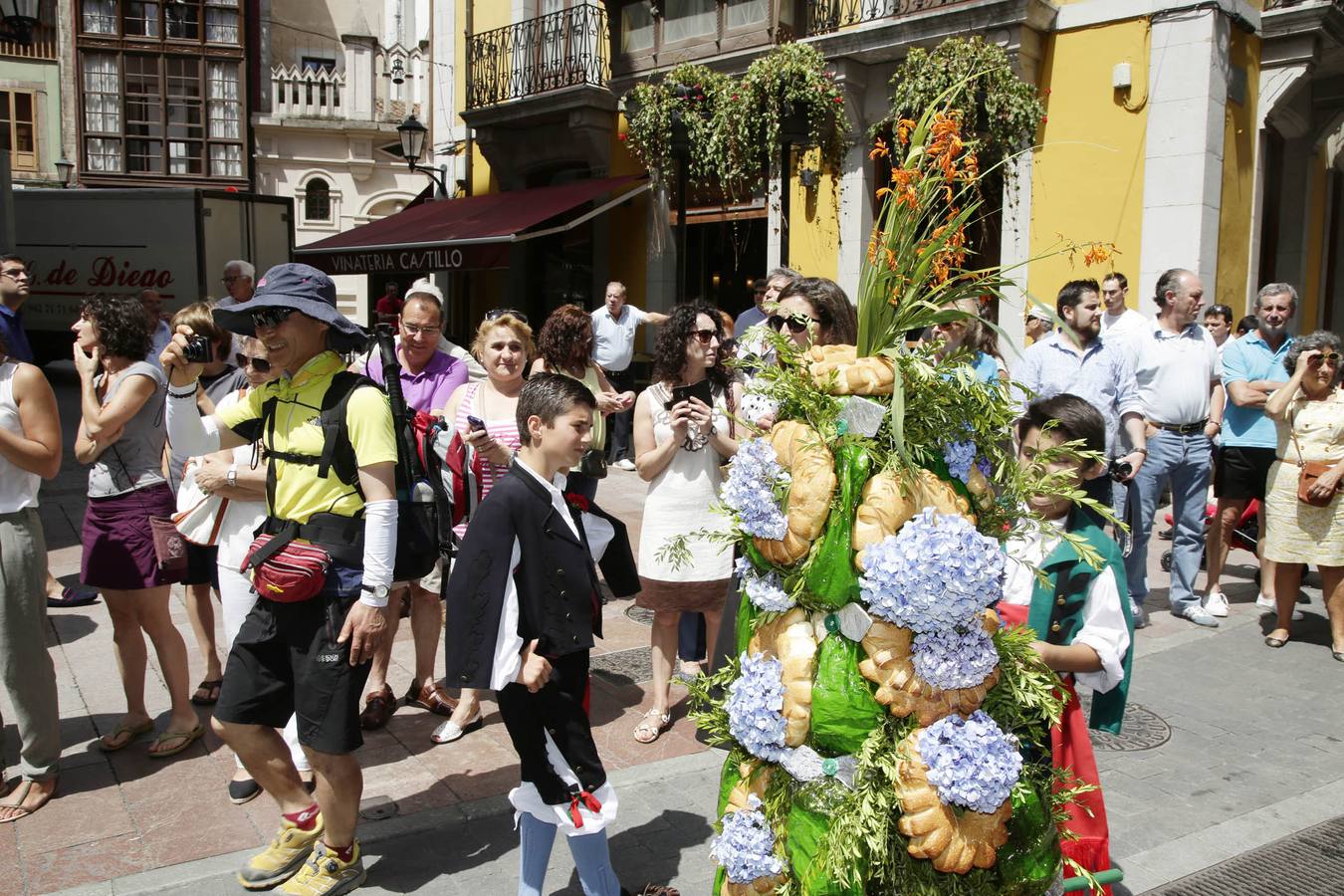 Llanes celebra el día grande de las fiestas de la Magdalena