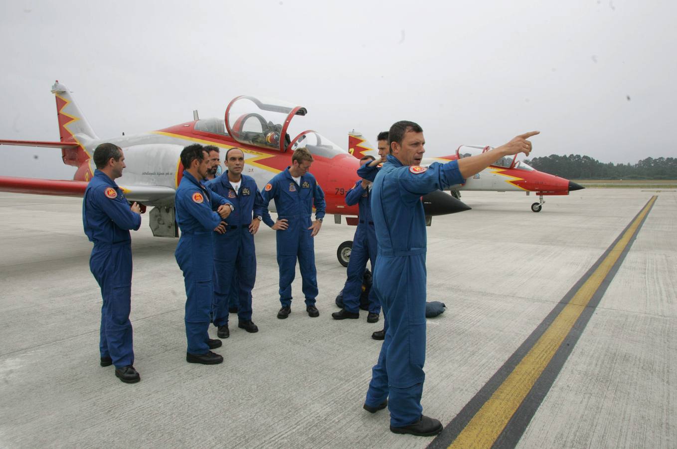 La patrulla Águila aterriza en Gijón