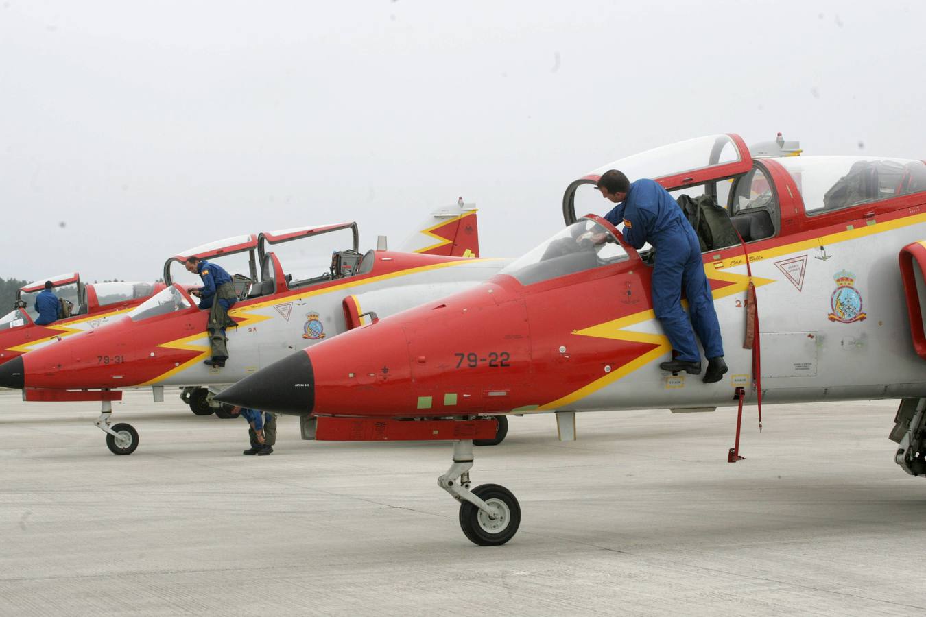 La patrulla Águila aterriza en Gijón