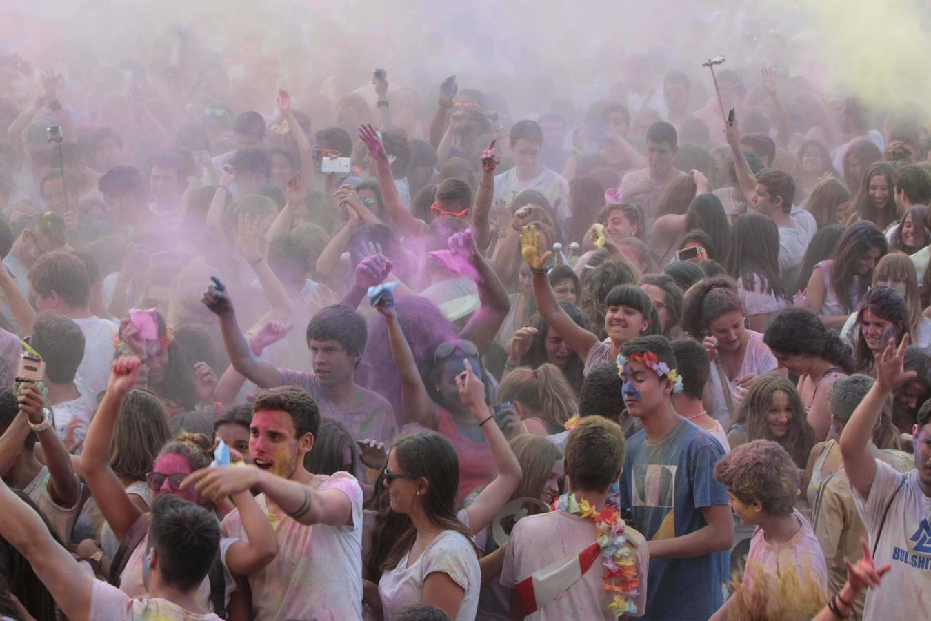 Las mejores fotos de la Holi party en Avilés