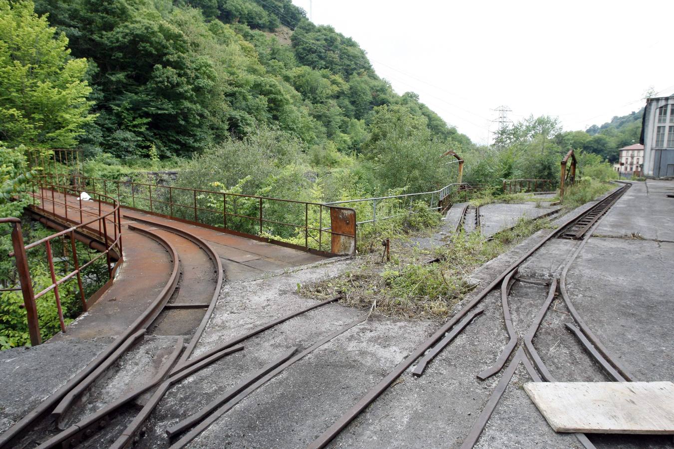 Comienza las visitas guiadas al pozo Santa Bárbabara