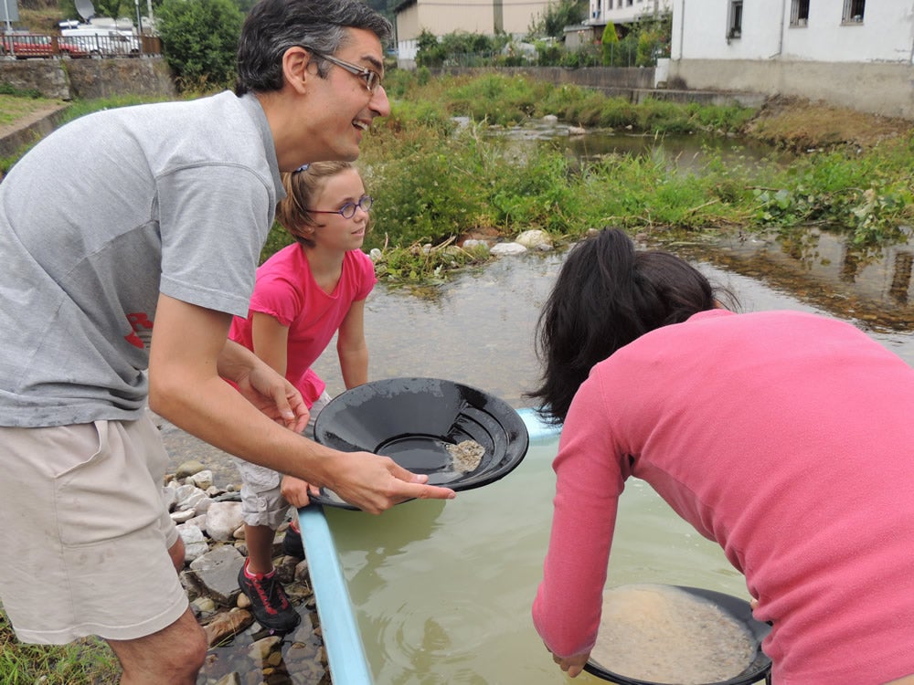 Navelgas inaugura el XIV Campeonato Nacional de Bateo de Oro