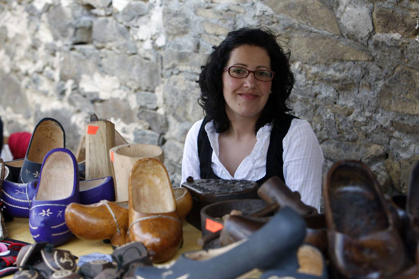 El mercado tradicional de Murias triunfa por su variedad