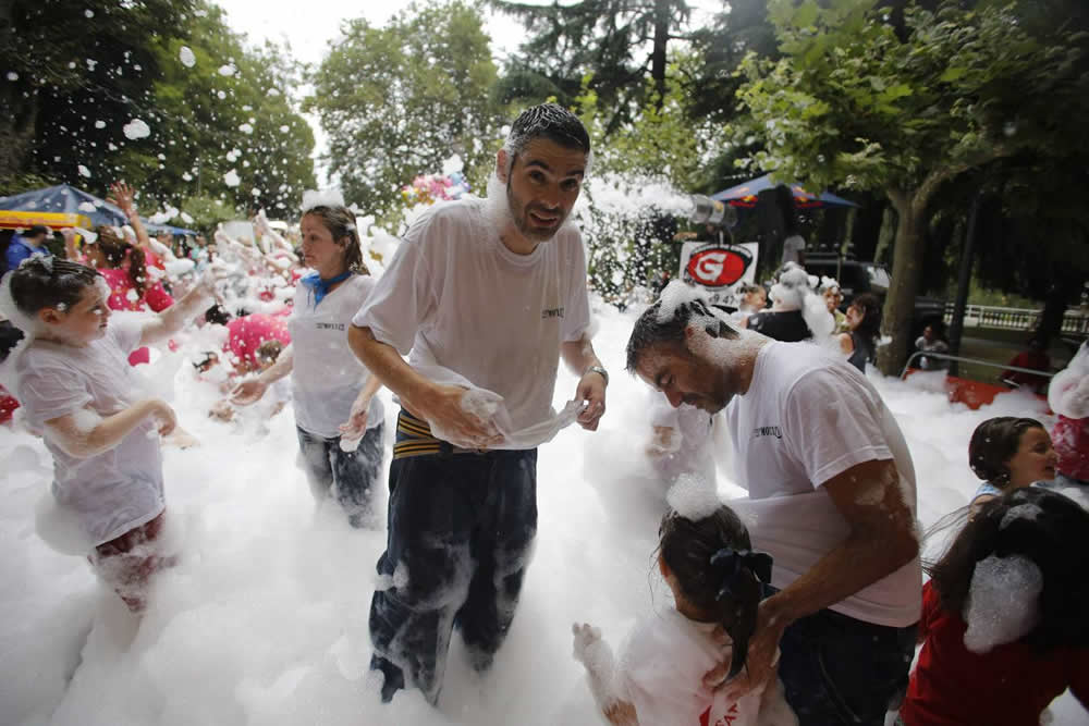 La jira de Santiago cierra las fiesta de Sama de Langreo