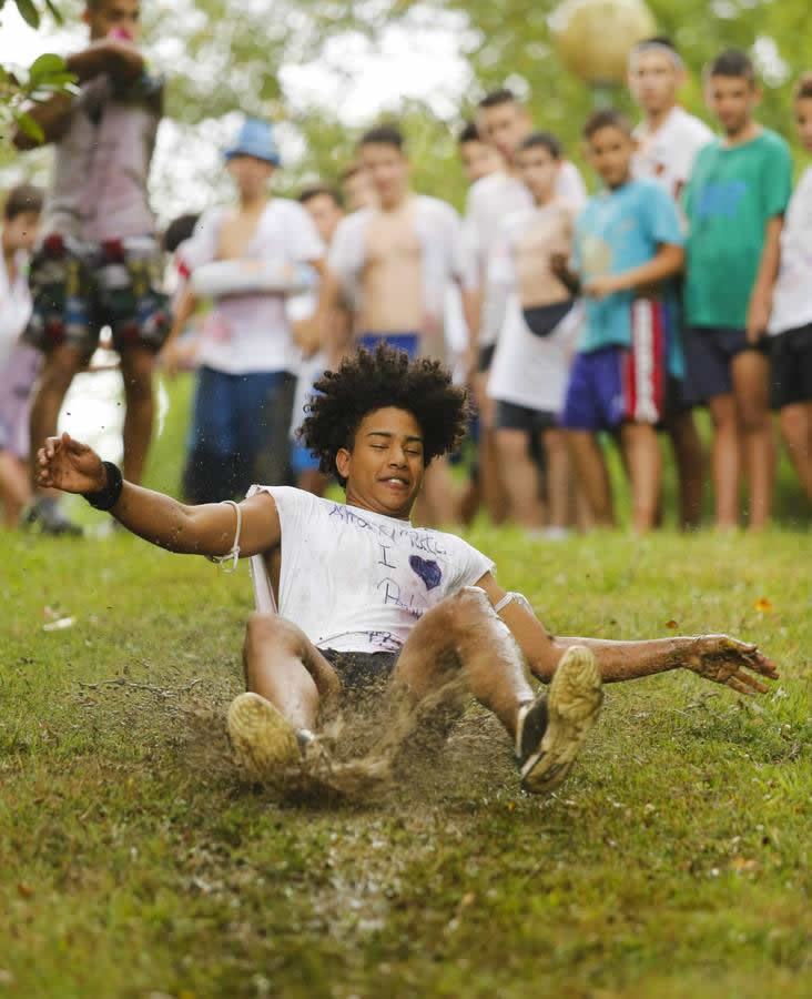 La jira de Santiago cierra las fiesta de Sama de Langreo